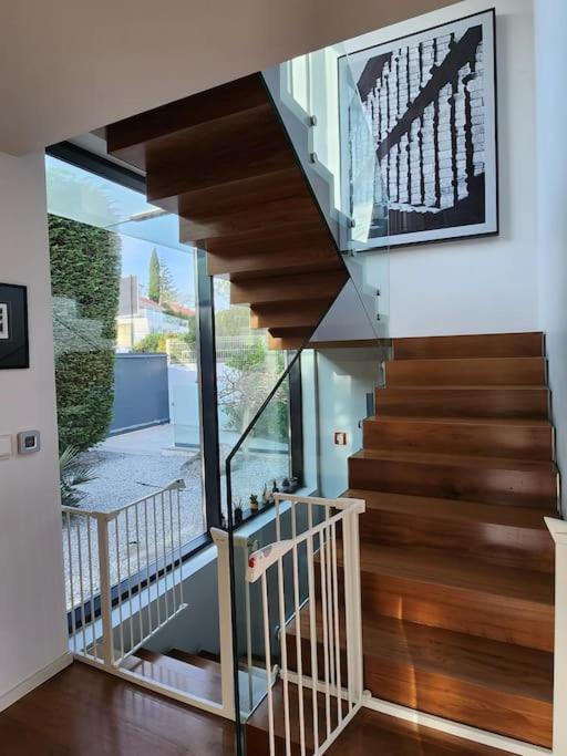 Modern With Sea & River View Pool And Gym. * Lissabon
