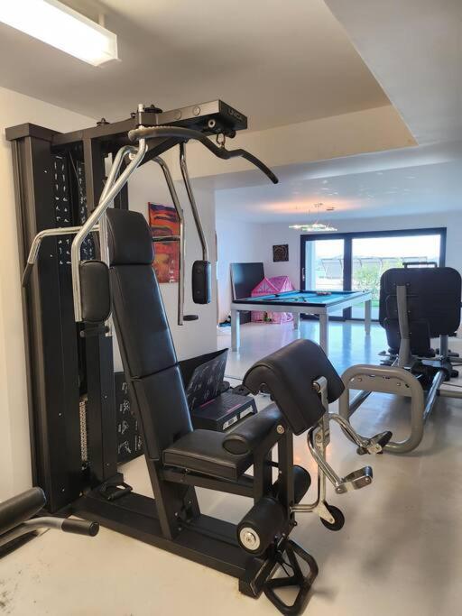 Modern With Sea & River View Pool And Gym. Villa Lissabon